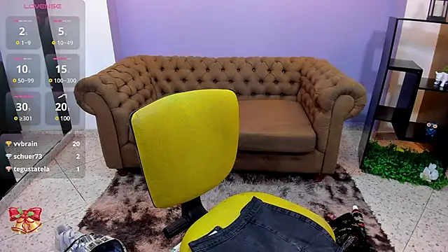 miacarperr1 online show from 12/19/24, 11:25