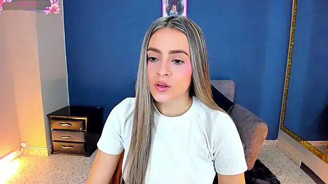 miacarperr1 online show from 01/26/25, 08:56