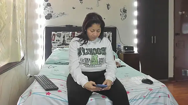 Rachell 111 online show from 01/13/26, 04:45