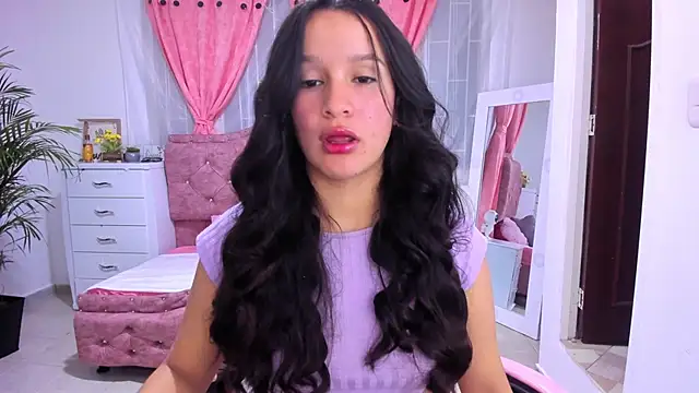 briandah  online show from 09/09/25, 01:32