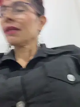 MireyaTorresGu online show from 02/19/25, 12:25