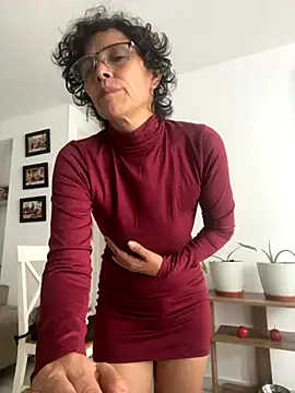 MireyaTorresGu online show from 10/09/25, 01:42