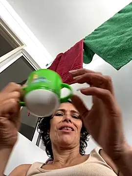 MireyaTorresGu online show from 11/21/25, 04:38