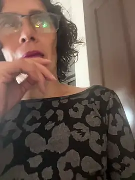 MireyaTorresGu online show from 03/12/26, 10:16