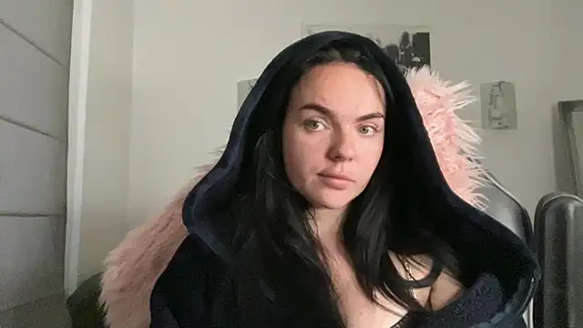 yorkshiregal online show from 12/04/24, 07:28