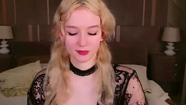 NaomiLoys online show from 02/24/25, 08:03