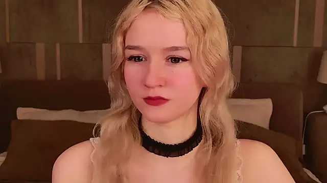 NaomiLoys online show from 03/10/25, 01:01