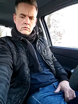 Hectorthyssen1 online show from 02/17/25, 04:48