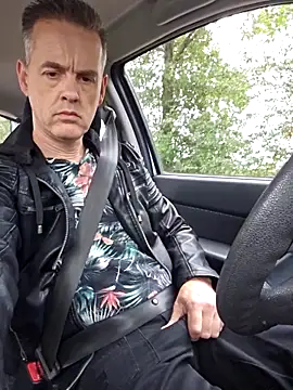 Hectorthyssen1 online show from 09/17/25, 03:03