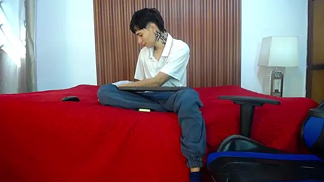 Snapshot of Zacktk7 chatting on 12/07/24, 04:14 Zacktk7 online show from 12/07/24, 04:14