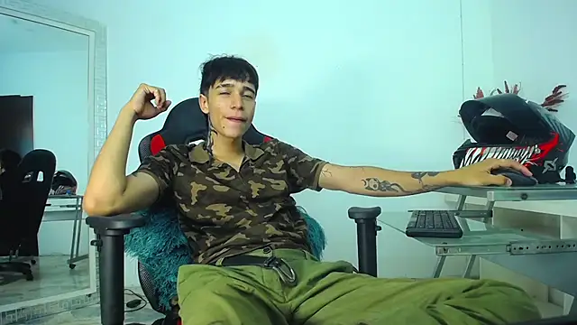 Snapshot of Zacktk7 chatting on 12/09/24, 11:13 Zacktk7 online show from 12/09/24, 11:13