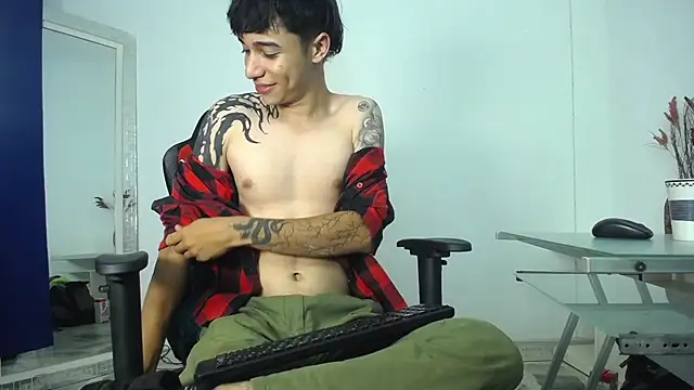 Snapshot of Zacktk7 chatting on 12/18/24, 11:40 Zacktk7 online show from 12/18/24, 11:40