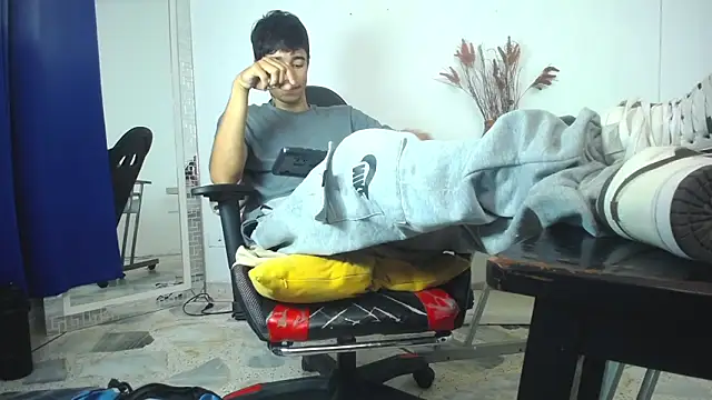 Snapshot of Zacktk7 chatting on 01/24/25, 05:32 Zacktk7 online show from 01/24/25, 05:32