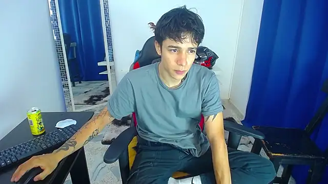 Snapshot of Zacktk7 chatting on 01/29/25, 09:39 Zacktk7 online show from 01/29/25, 09:39