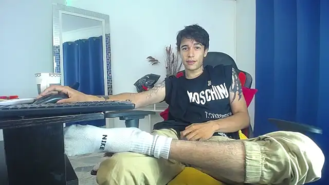 Snapshot of Zacktk7 chatting on 01/31/25, 11:45 Zacktk7 online show from 01/31/25, 11:45