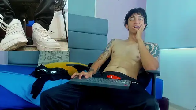 Snapshot of Zacktk7 chatting on 02/08/25, 05:39 Zacktk7 online show from 02/08/25, 05:39