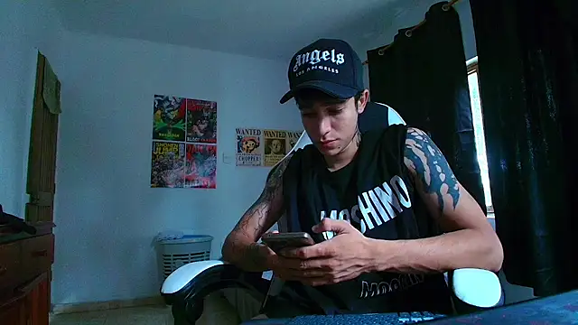 Snapshot of Zacktk7 chatting on 02/11/25, 05:07 Zacktk7 online show from 02/11/25, 05:07