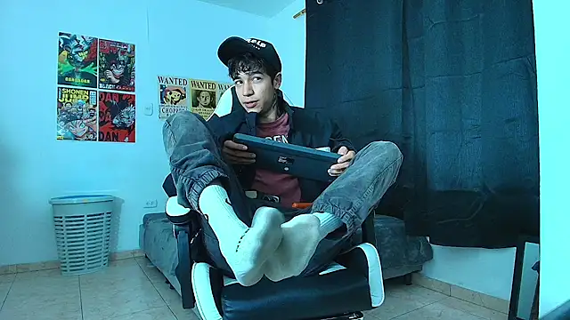 Snapshot of Zacktk7 chatting on 02/13/25, 08:03 Zacktk7 online show from 02/13/25, 08:03