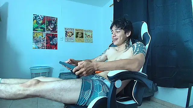 Snapshot of Zacktk7 chatting on 02/13/25, 11:04 Zacktk7 online show from 02/13/25, 11:04