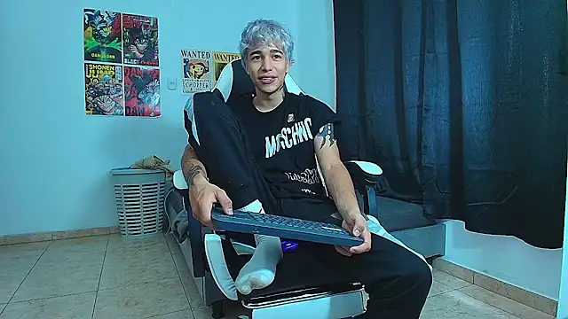 Snapshot of Zacktk7 chatting on 02/22/25, 02:30 Zacktk7 online show from 02/22/25, 02:30