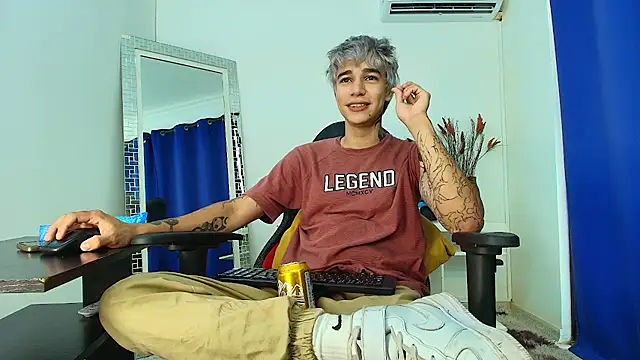 Snapshot of Zacktk7 chatting on 02/27/25, 08:09 Zacktk7 online show from 02/27/25, 08:09