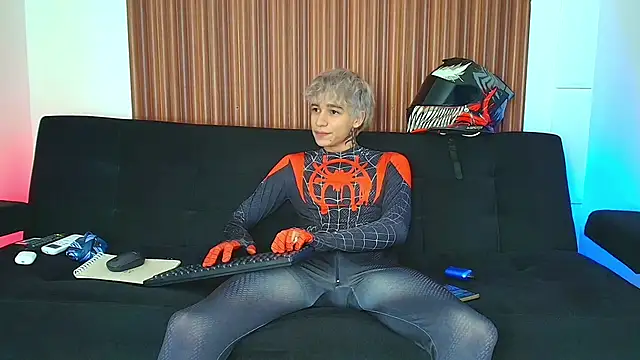 Snapshot of Zacktk7 chatting on 03/04/25, 11:11 Zacktk7 online show from 03/04/25, 11:11