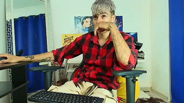 Snapshot of Zacktk7 chatting on 03/12/25, 07:49 Zacktk7 online show from 03/12/25, 07:49