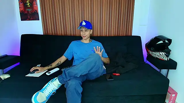 Snapshot of Zacktk7 chatting on 03/14/25, 08:28 Zacktk7 online show from 03/14/25, 08:28