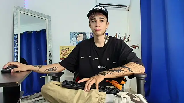 Snapshot of Zacktk7 chatting on 03/19/25, 08:22 Zacktk7 online show from 03/19/25, 08:22