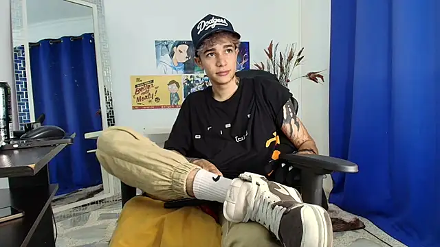 Snapshot of Zacktk7 chatting on 03/19/25, 11:25 Zacktk7 online show from 03/19/25, 11:25