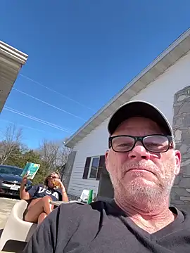 Snapshot of 69vivian chatting on 03/11/25, 05:57 69vivian online show from 03/11/25, 05:57