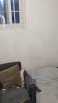 Snapshot of miketripi420 chatting on 04/12/26, 04:28 miketripi420 online show from 04/12/26, 04:28