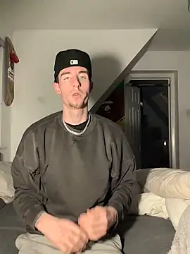 MikesWood21 online show from 01/10/25, 03:50