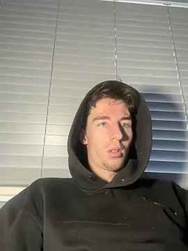 MikesWood21 online show from 02/12/25, 01:48