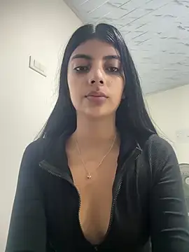 Baby Niels online show from 03/21/25, 02:29