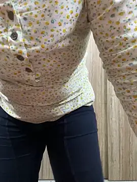 Sexy-Mona2 online show from 04/13/26, 07:14