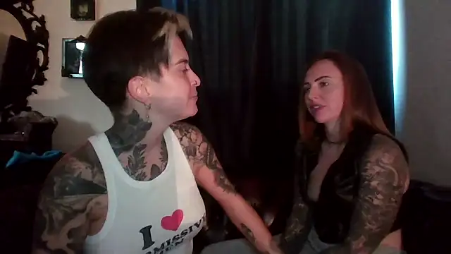 Snapshot of Alexandersonxo chatting on 11/17/25, 12:55 Alexandersonxo online show from 11/17/25, 12:55