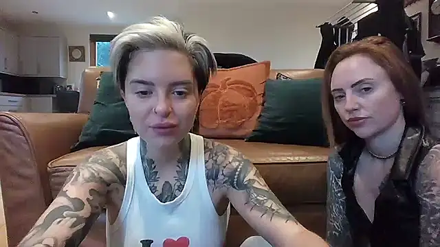 Snapshot of Alexandersonxo chatting on 11/18/25, 09:14 Alexandersonxo online show from 11/18/25, 09:14