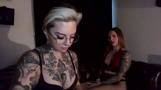 Snapshot of Alexandersonxo chatting on 12/18/25, 08:31 Alexandersonxo online show from 12/18/25, 08:31