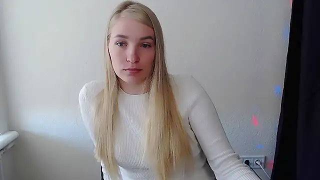 Queen ofLove online show from 04/15/26, 07:59