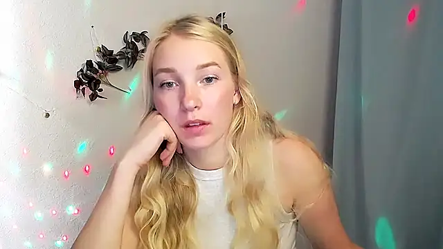 Queen ofLove online show from 05/27/26, 08:44