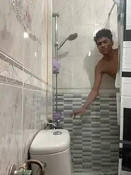 Ryan-hot online show from 12/22/24, 01:34