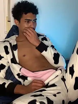 Ryan-hot online show from 01/25/25, 12:06