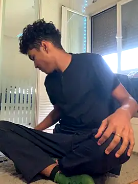 Ryan-hot online show from 09/30/25, 03:50