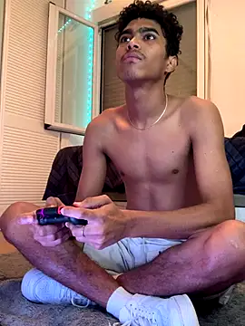 Ryan-hot online show from 10/24/25, 06:04