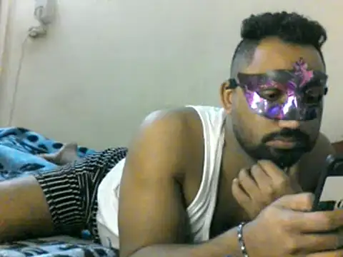 Snapshot of medo232586 chatting on 12/07/24, 06:10 medo232586 online show from 12/07/24, 06:10