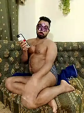 Snapshot of medo232586 chatting on 12/11/24, 12:02 medo232586 online show from 12/11/24, 12:02