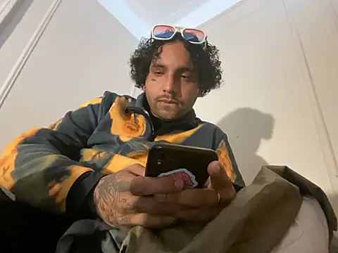 Snapshot of TacosSenpai chatting on 12/24/24, 01:38 TacosSenpai online show from 12/24/24, 01:38