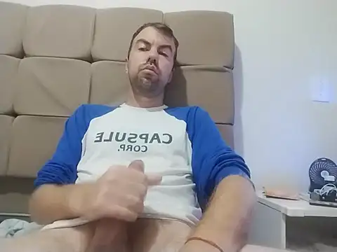 Snapshot of jinotex88 chatting on 10/06/25, 11:18 jinotex88 online show from 10/06/25, 11:18