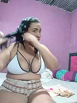 Snapshot of Milena1024 chatting on 07/12/26, 06:32 Milena1024 online show from 07/12/26, 06:32